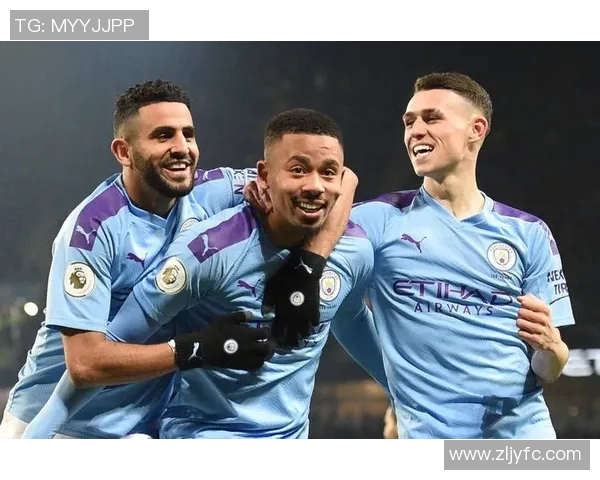 英超巅峰对决曼联迎战曼城谁能在这场宿敌之战中笑到最后